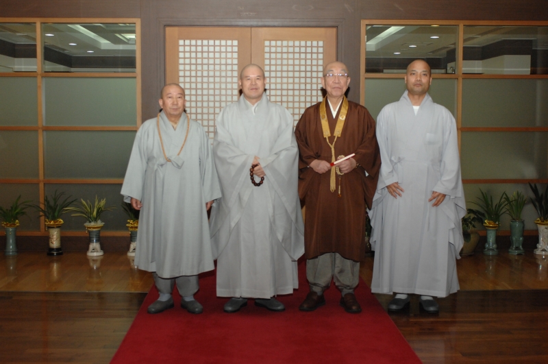 2010.11.18_한일교류협회 회장 예방 (28)